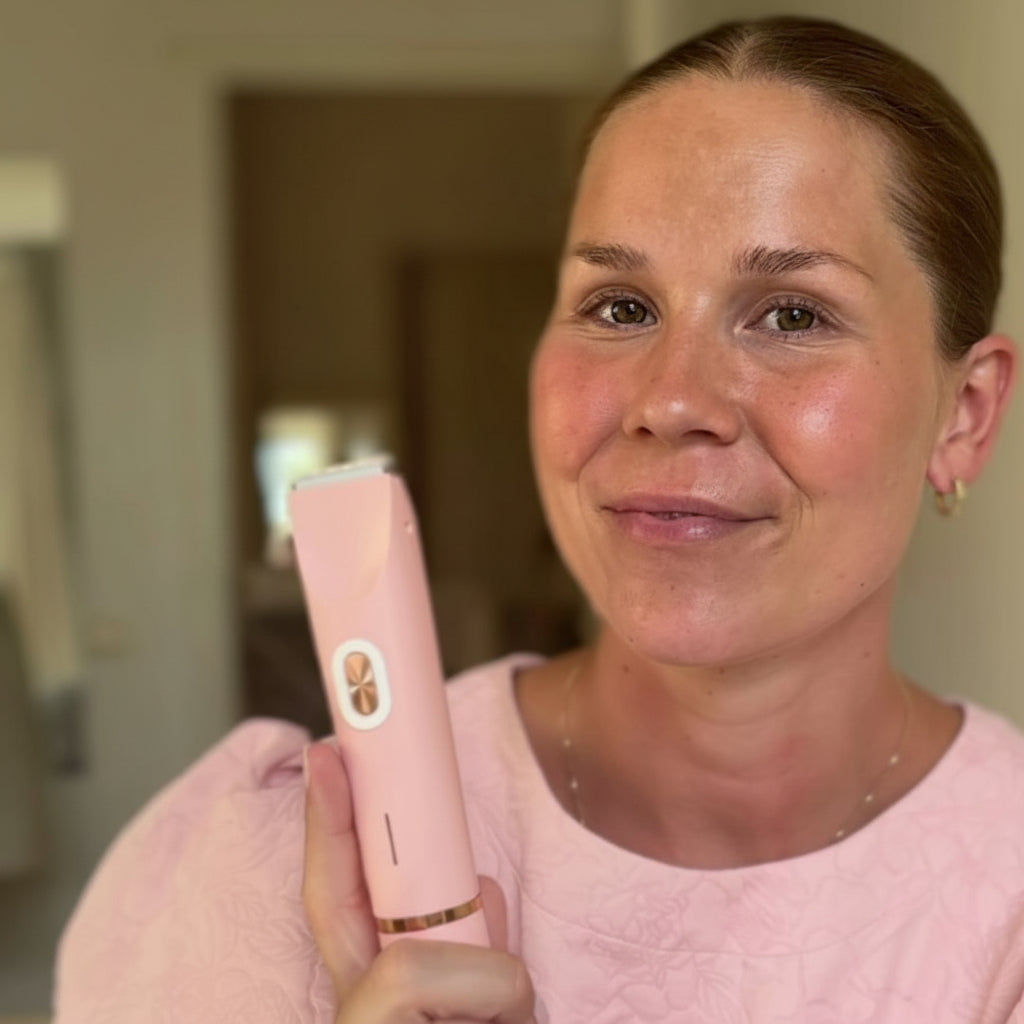 Women's Waterproof Electric Razor | Sensitive Skin and Bikini Line